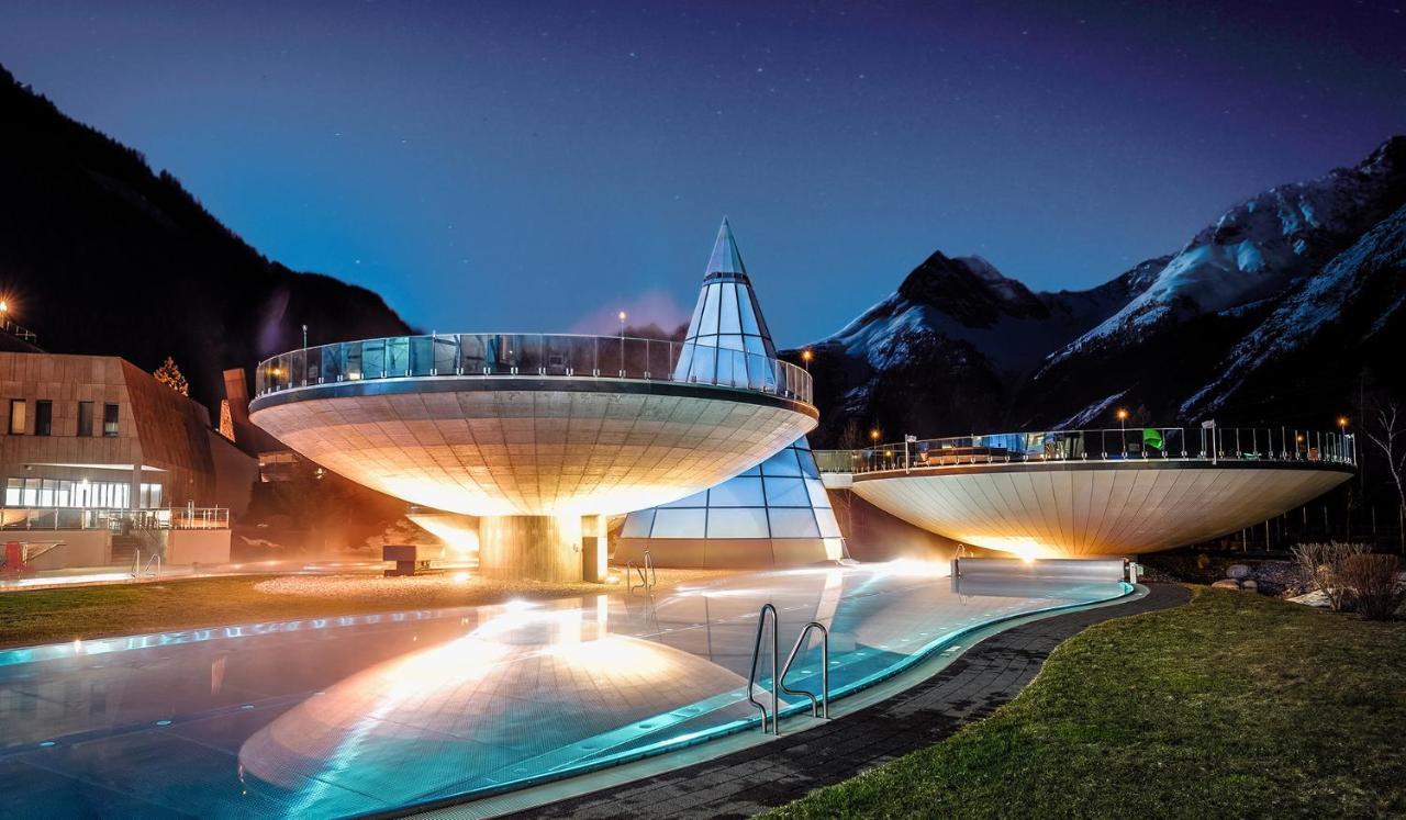 Aqua Dome 4 Sterne Superior Hotel & Tirol Therme Laengenfeld Exterior photo