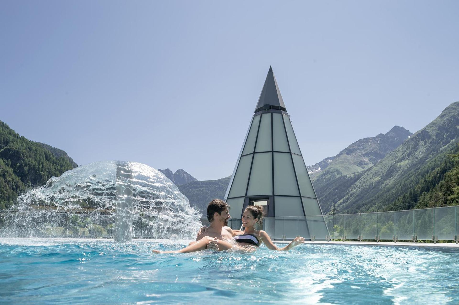 Aqua Dome 4 Sterne Superior Hotel & Tirol Therme Laengenfeld Exterior photo