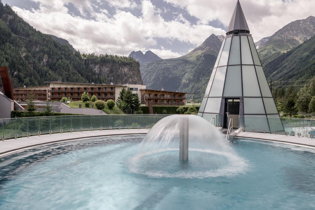 Aqua Dome 4 Sterne Superior Hotel & Tirol Therme Laengenfeld Exterior photo