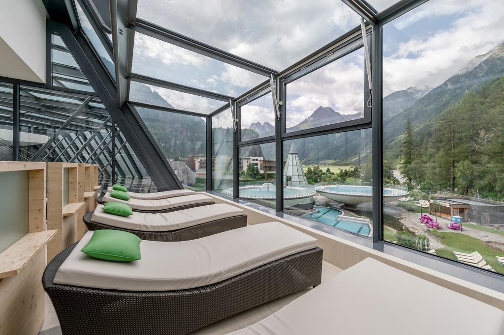 Aqua Dome 4 Sterne Superior Hotel & Tirol Therme Laengenfeld Exterior photo